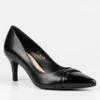 Elegant Pointed-Toe Kitten Heels